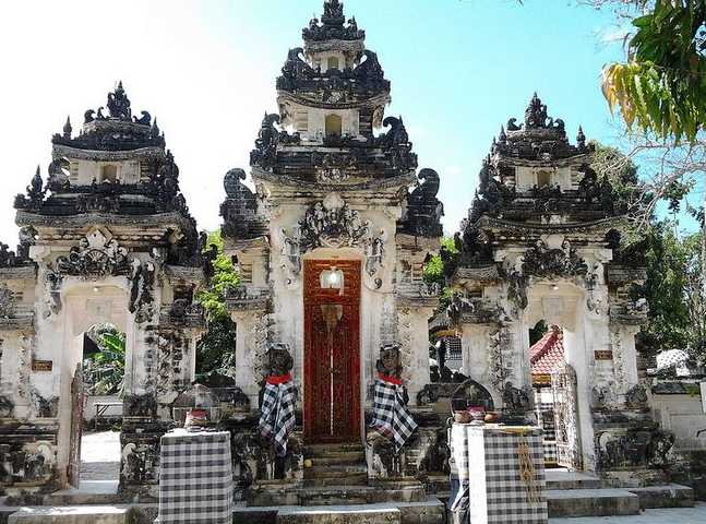 Pura Dalem Ped Nusa Penida